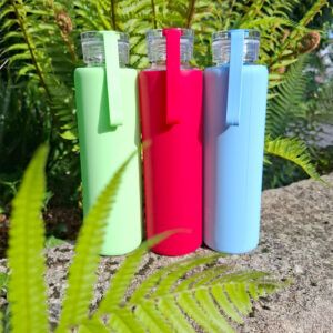 Botella vidrio borosilicato con funda silicona irisana