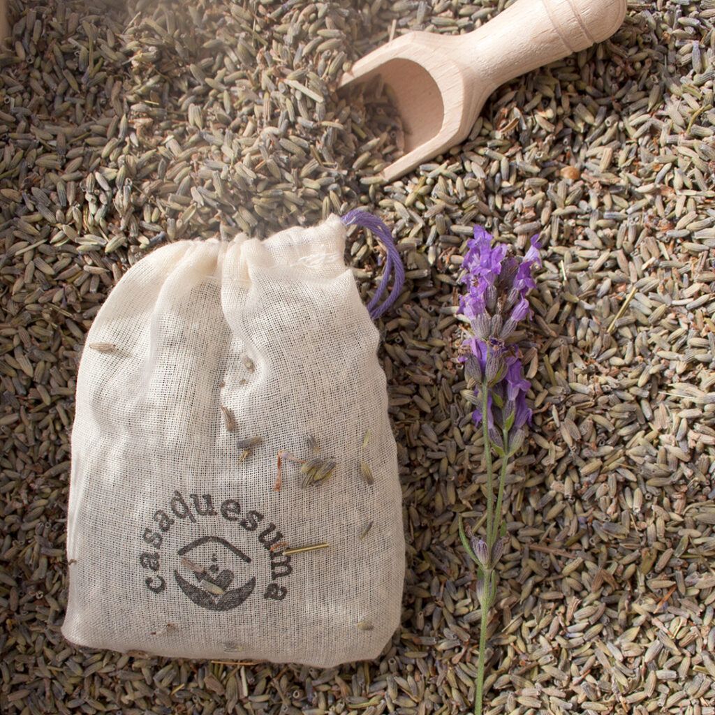 flores de lavanda seca ecologicas a granell bolsitas armarios